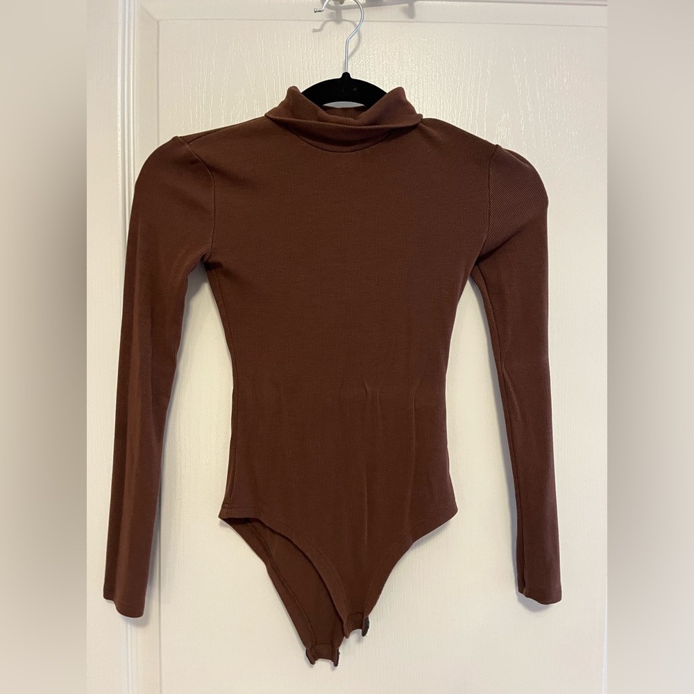 Boutique brown turtle neck bodysuit, Size Small, Never Worn